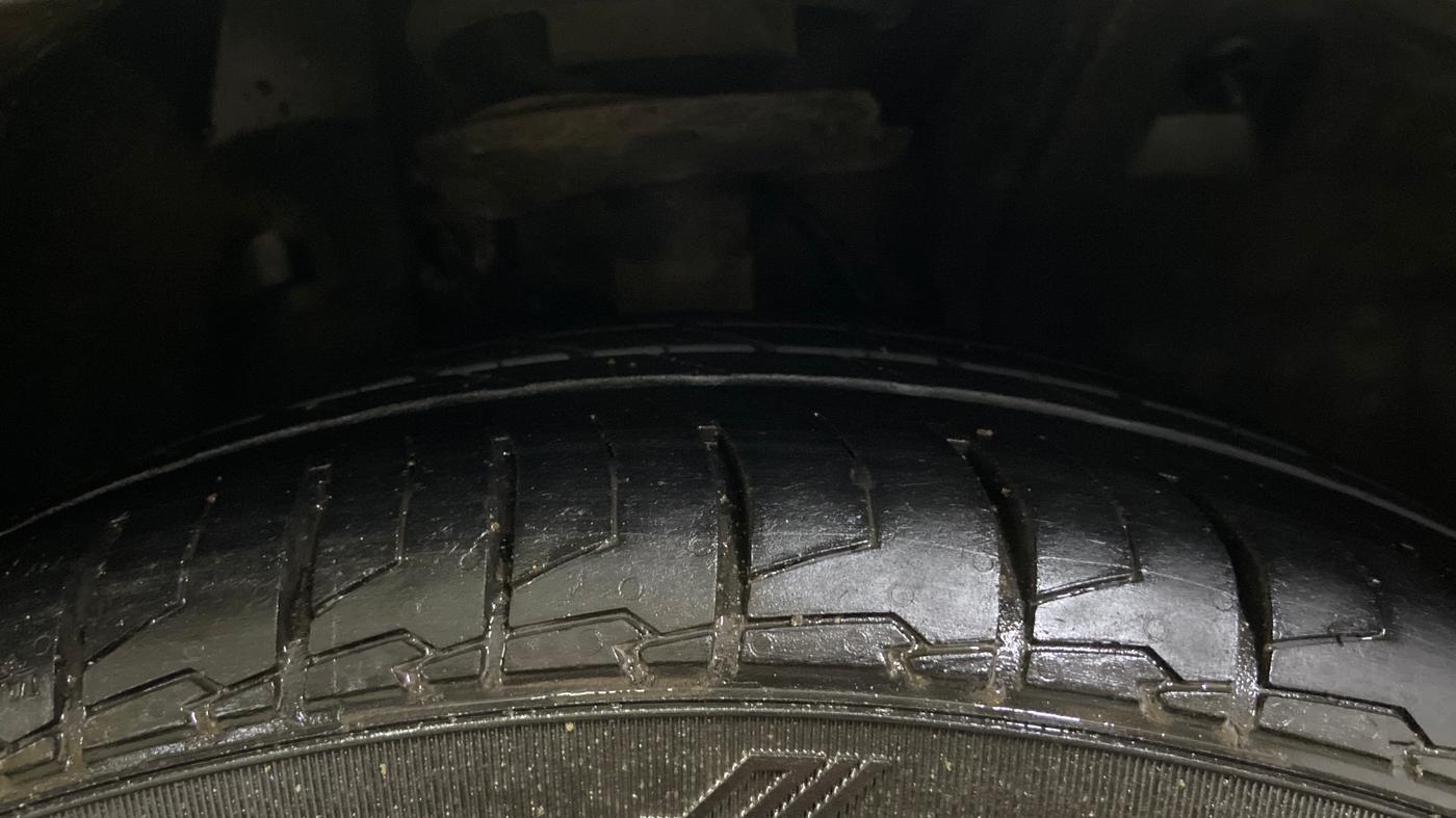 2022 Tata ALTROZ XZ PETROL, Petrol, Manual, 75,069 km, Right Front Tyre Tread