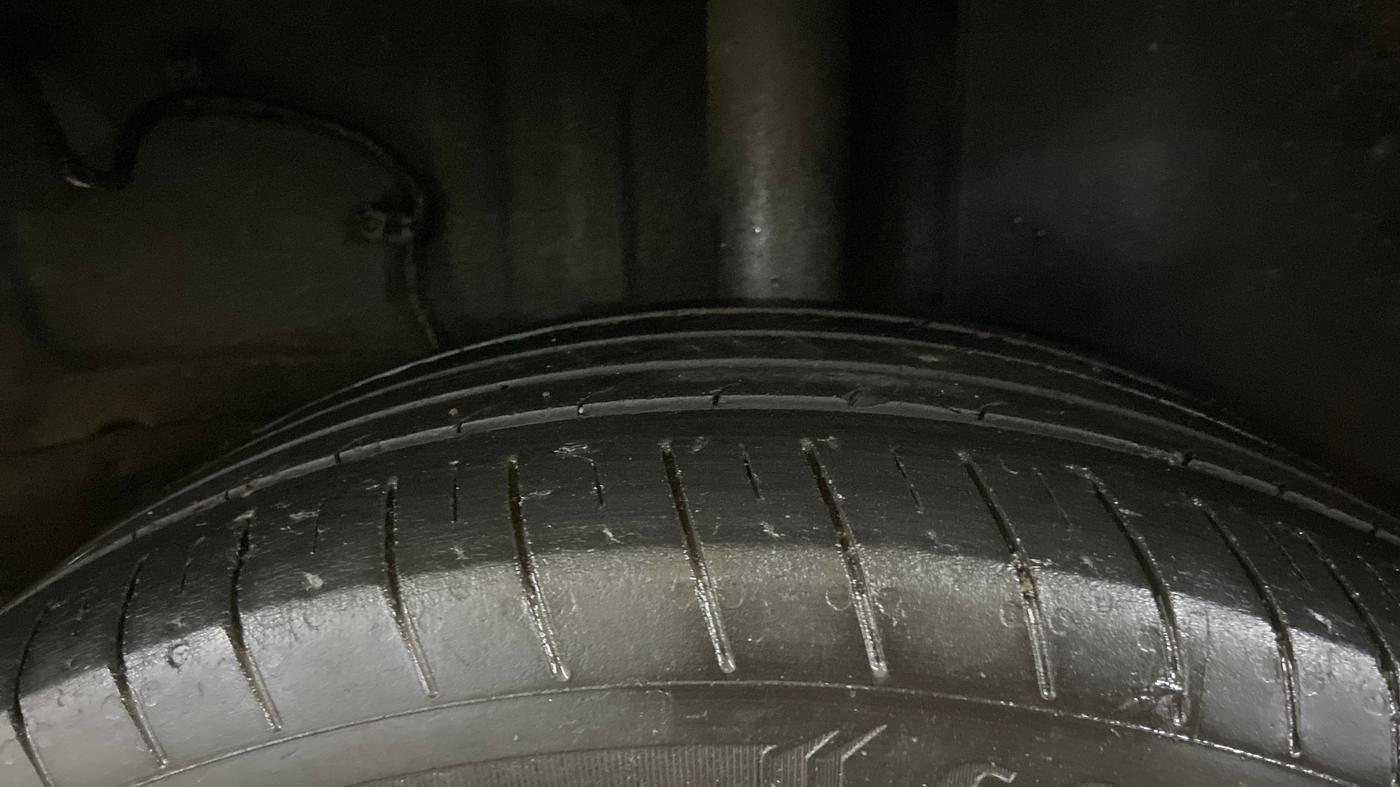 2022 Tata ALTROZ XZ PETROL, Petrol, Manual, 75,069 km, Left Rear Tyre Tread