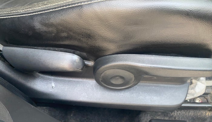 2022 Maruti S Cross ALPHA 1.5, Petrol, Manual, 47,877 km, Driver Side Adjustment Panel