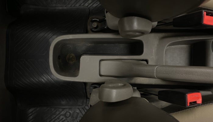 2015 Hyundai i10 SPORTZ 1.1, Petrol, Manual, 71,758 km, Driver Side Adjustment Panel