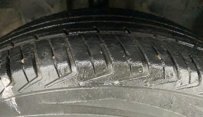 2017 Datsun Redi Go S 1.0, Petrol, Manual, 79,262 km, Right Front Tyre Tread