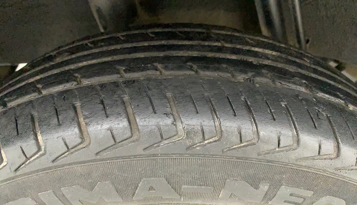 2017 Datsun Redi Go S 1.0, Petrol, Manual, 79,262 km, Right Rear Tyre Tread