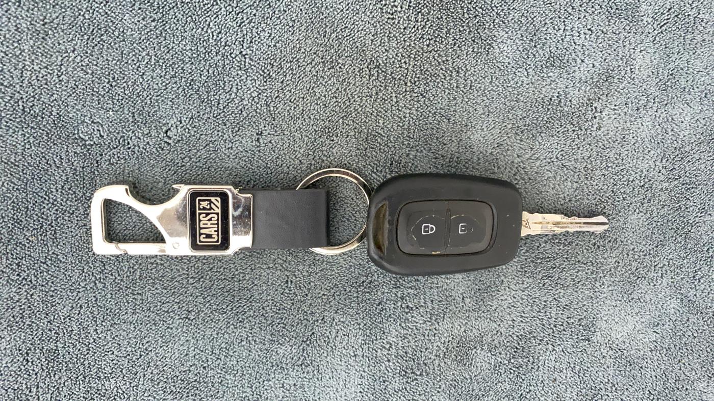 2020 Renault TRIBER RXT, Petrol, Manual, 61,207 km, Key Close Up