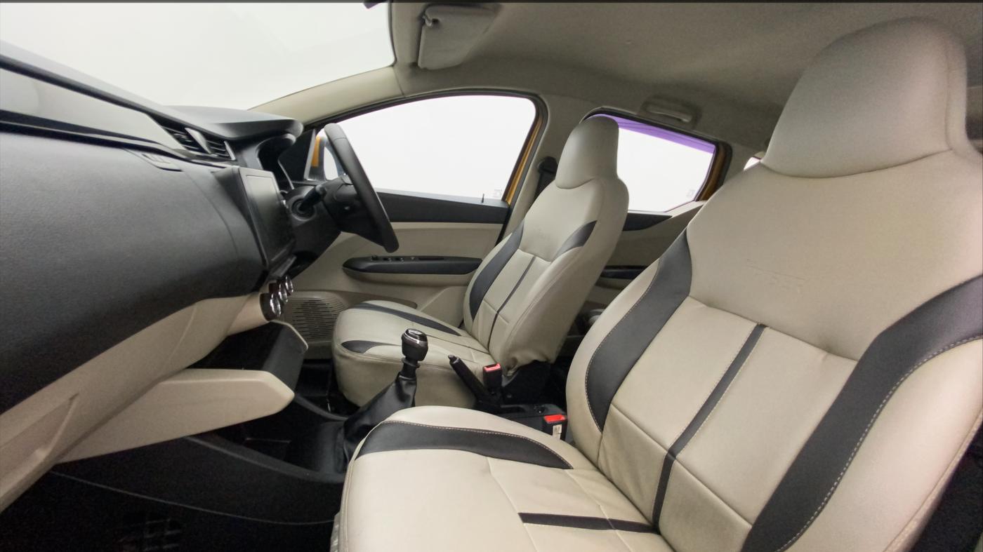 2020 Renault TRIBER RXT, Petrol, Manual, 61,207 km, Right Side Front Door Cabin