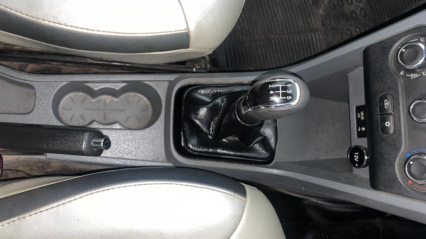2017 Tata TIGOR XZ PETROL, Petrol, Manual, 83,945 km, Gear Lever