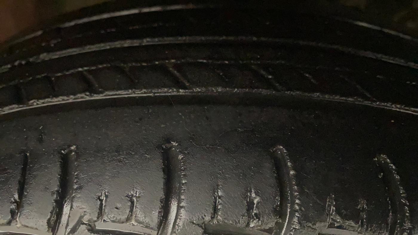 2017 Maruti Baleno DELTA CVT PETROL 1.2, Petrol, Automatic, 60,123 km, Right Front Tyre Tread