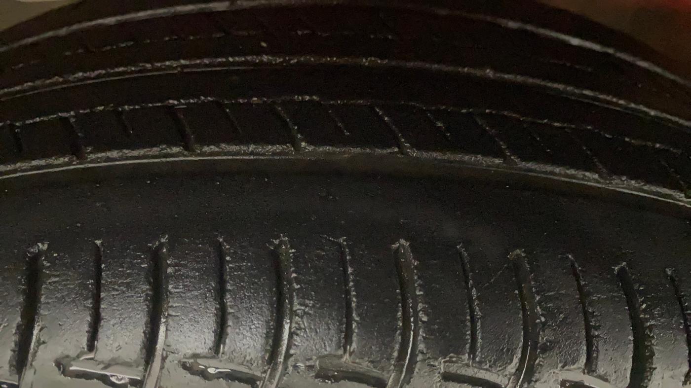 2017 Maruti Baleno DELTA CVT PETROL 1.2, Petrol, Automatic, 60,123 km, Left Front Tyre Tread