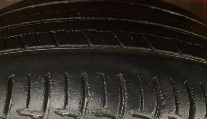 2017 Maruti Baleno DELTA CVT PETROL 1.2, Petrol, Automatic, 60,090 km, Left Front Tyre Tread