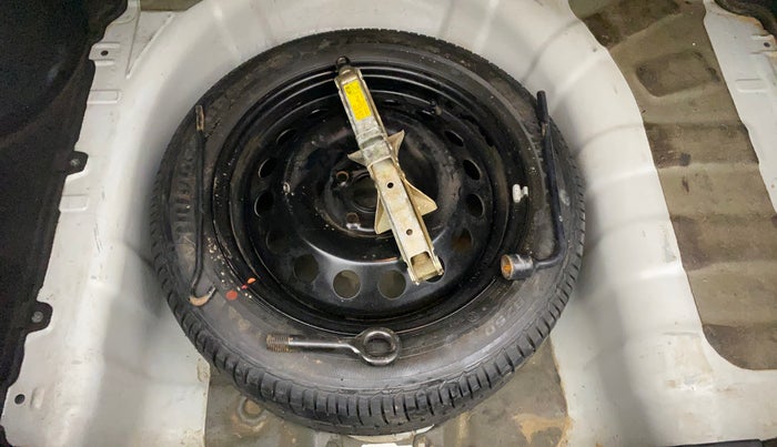 2014 Hyundai Verna FLUIDIC 1.6 VTVT SX AT, Petrol, Automatic, 72,962 km, Spare Tyre