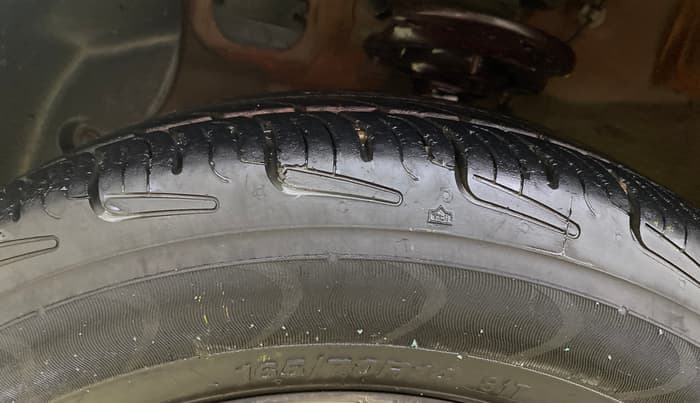 2016 Hyundai Xcent S AT 1.2, Petrol, Automatic, 47,842 km, Left Front Tyre Tread