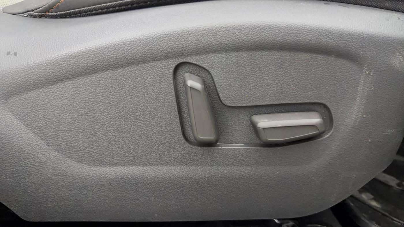 2024 Hyundai Creta SX (O) 1.5 DIESEL AT, Diesel, Automatic, 10,988 km, Driver Side Adjustment Panel