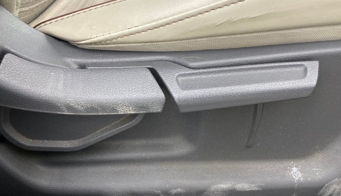 2020 Hyundai AURA SX PLUS 1.2 AMT, Petrol, Automatic, 34,109 km, Driver Side Adjustment Panel