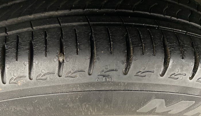 2020 Hyundai AURA SX PLUS 1.2 AMT, Petrol, Automatic, 34,109 km, Left Front Tyre Tread