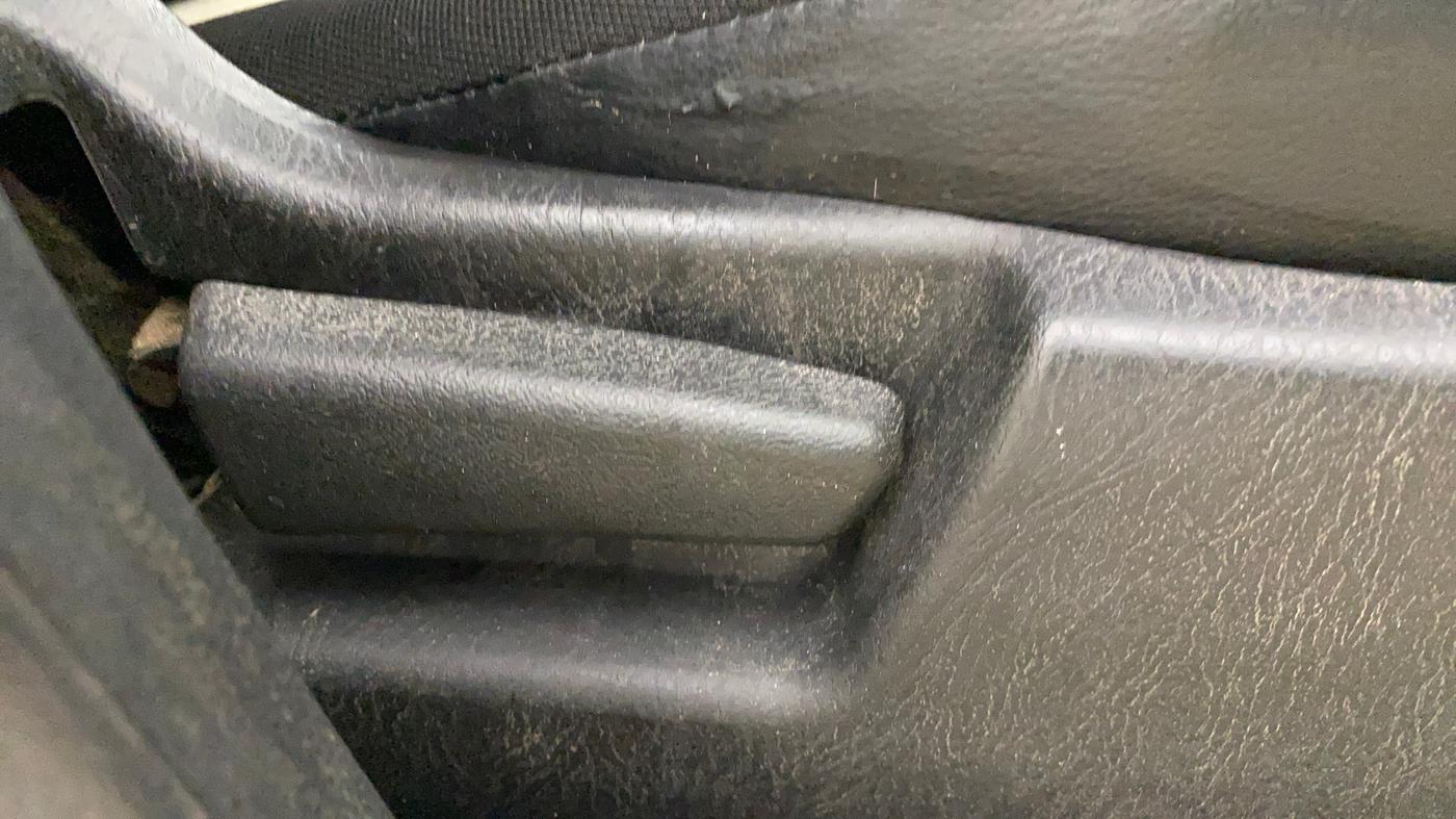 2020 Maruti Alto LXI, Petrol, Manual, 91,672 km, Driver Side Adjustment Panel