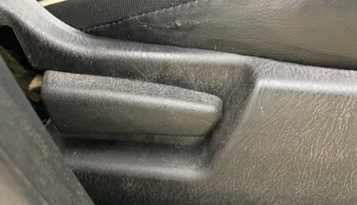 2020 Maruti Alto LXI, Petrol, Manual, 91,665 km, Driver Side Adjustment Panel