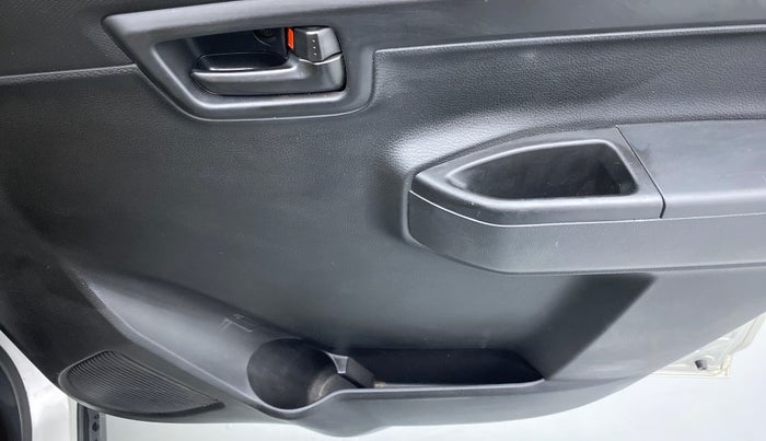 2020 Maruti S PRESSO VXI PLUS, Petrol, Manual, 5,976 km, Driver Side Door Panels Control