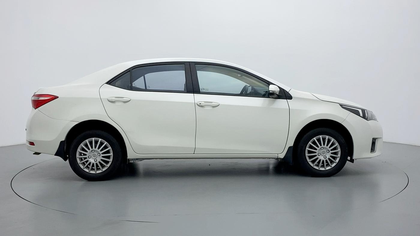 2015 Toyota Corolla Altis D 4D J, Diesel, Manual, 82,675 km, Right Side