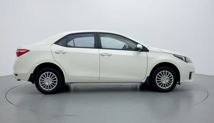 2015 Toyota Corolla Altis D 4D J, Diesel, Manual, 82,675 km, Right Side