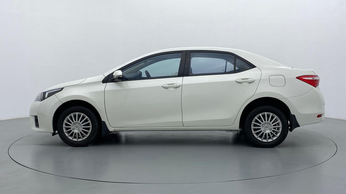 2015 Toyota Corolla Altis D 4D J, Diesel, Manual, 82,675 km, Left Side