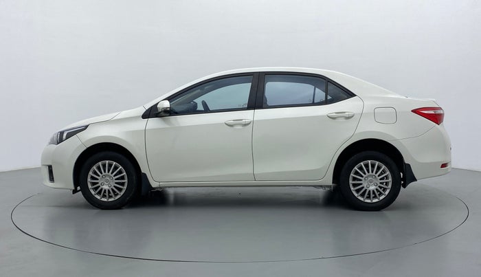 2015 Toyota Corolla Altis D 4D J, Diesel, Manual, 82,675 km, Left Side