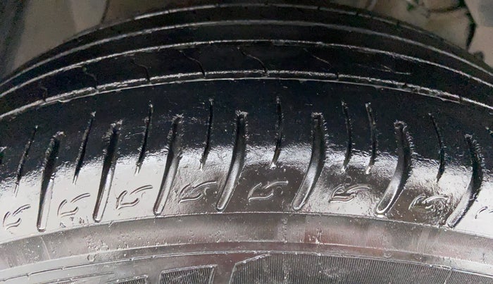 2018 Maruti Vitara Brezza ZDI AMT, Diesel, Automatic, 44,764 km, Right Front Tyre Tread
