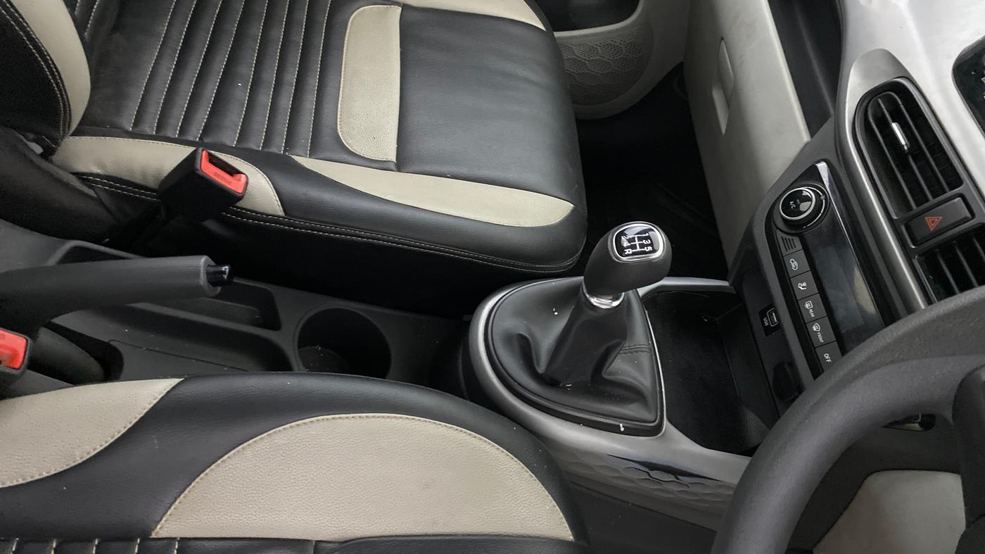 2020 Hyundai GRAND I10 NIOS SPORTZ 1.2 KAPPA VTVT, Petrol, Manual, 55,398 km, Gear Lever