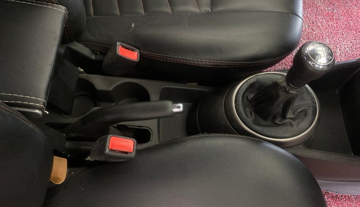 2013 Hyundai i20 SPORTZ 1.2, Petrol, Manual, 89,374 km, Gear Lever