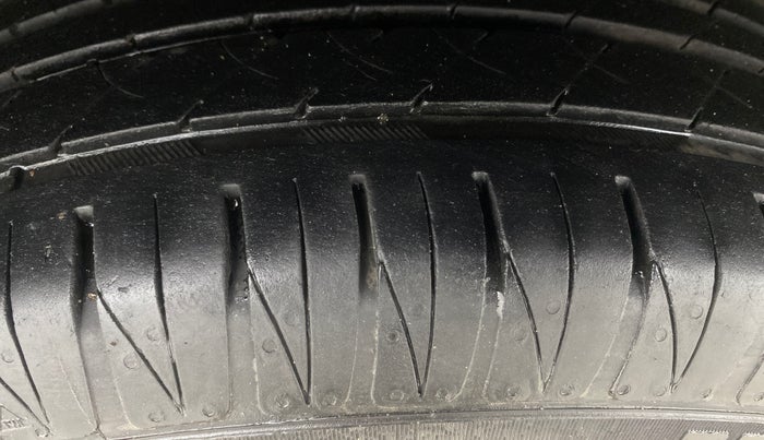 2013 Hyundai i20 SPORTZ 1.2, Petrol, Manual, 89,374 km, Right Rear Tyre Tread