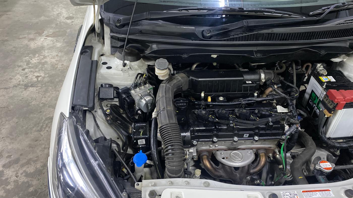2024 Maruti Ciaz ZETA 1.5 SHVS MT PETROL, Petrol, Manual, 28,029 km, Engine View - Right