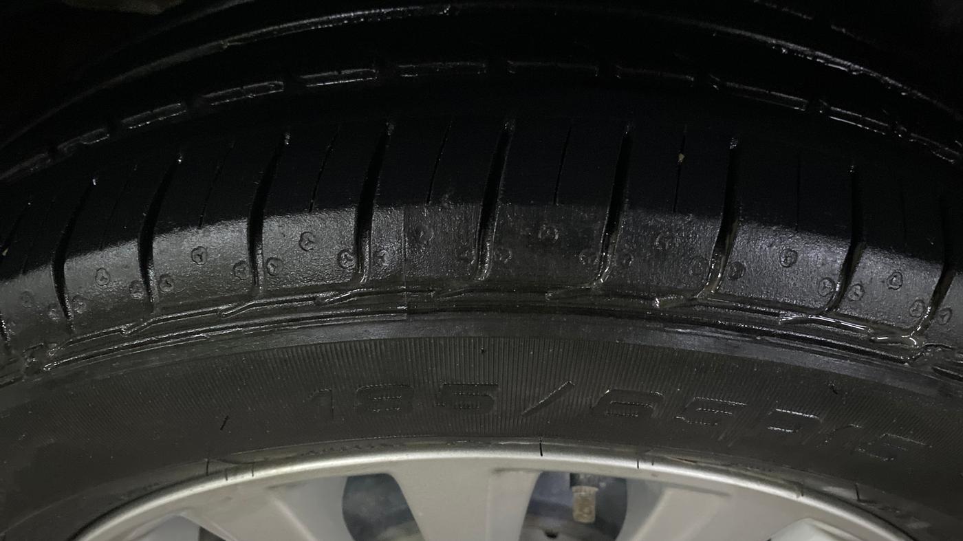 2024 Maruti Ciaz ZETA 1.5 SHVS MT PETROL, Petrol, Manual, 28,029 km, Right Rear Tyre Tread