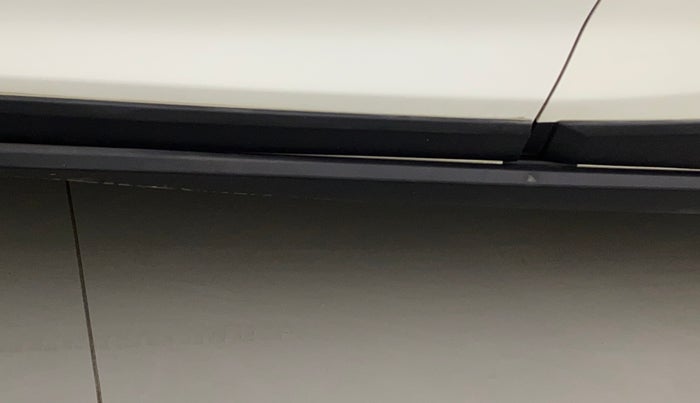 2017 Honda WR-V 1.2L I-VTEC VX MT, Petrol, Manual, 31,616 km, Left running board - Minor scratches