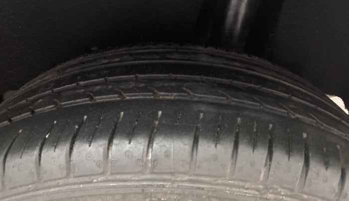 2018 Maruti Baleno ZETA PETROL 1.2, Petrol, Manual, 34,377 km, Left Rear Tyre Tread