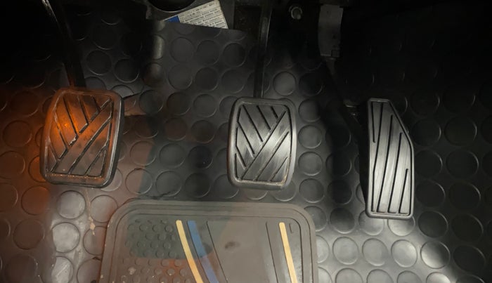 2018 Maruti Baleno ZETA PETROL 1.2, Petrol, Manual, 34,377 km, Pedals