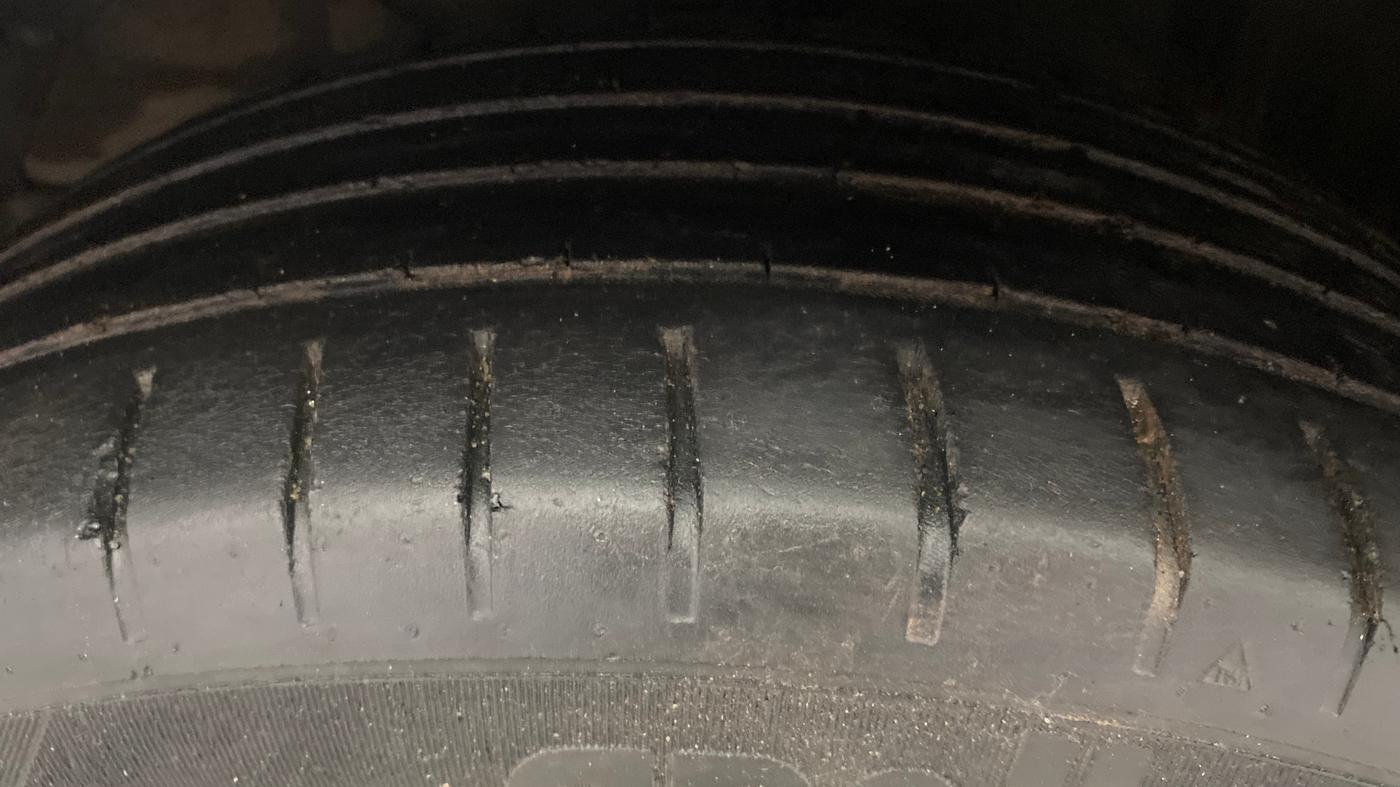 2018 Maruti Baleno ZETA PETROL 1.2, Petrol, Manual, 34,377 km, Left Front Tyre Tread