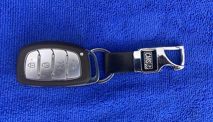 2021 Hyundai ALCAZAR 1.5 SIGNATURE (O) AT 6STR, Diesel, Automatic, 31,327 km, Key Close Up