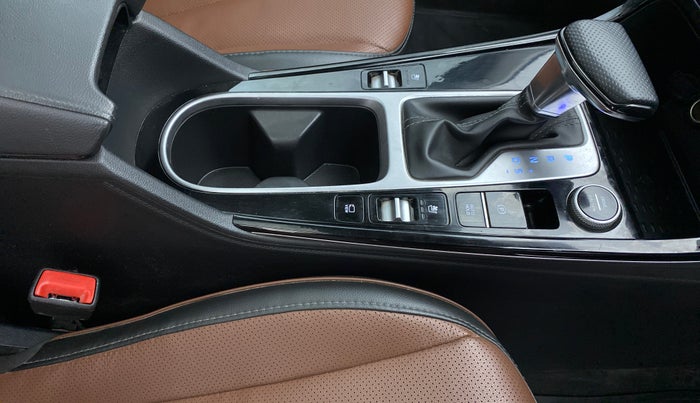 2021 Hyundai ALCAZAR 1.5 SIGNATURE (O) AT 6STR, Diesel, Automatic, 31,327 km, Gear Lever