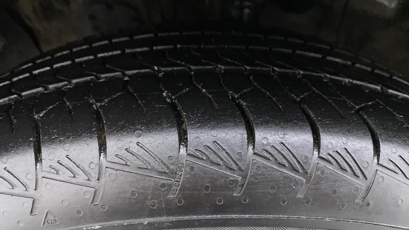 2021 Hyundai ALCAZAR 1.5 SIGNATURE (O) AT 6STR, Diesel, Automatic, 31,327 km, Left Front Tyre Tread