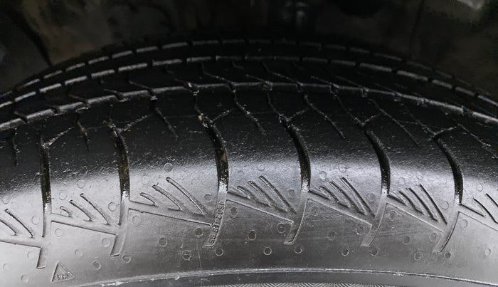 2021 Hyundai ALCAZAR 1.5 SIGNATURE (O) AT 6STR, Diesel, Automatic, 31,327 km, Left Front Tyre Tread