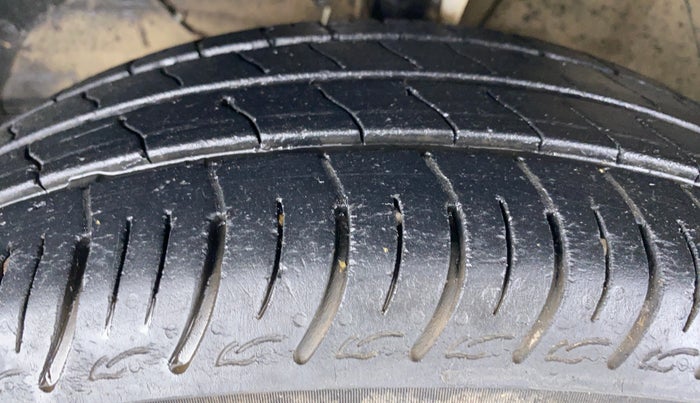 2019 Maruti Baleno SIGMA 1.2 K12, Petrol, Manual, 39,382 km, Left Front Tyre Tread