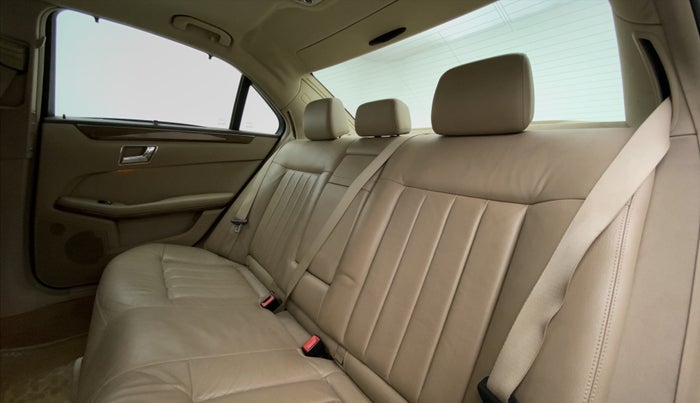 2011 Mercedes Benz E Class E 250 CDI ELEGANCE, Diesel, Automatic, 78,562 km, Right Side Rear Door Cabin