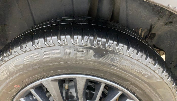 2021 Maruti XL6 ZETA MT, Petrol, Manual, 35,125 km, Left Rear Tyre Tread