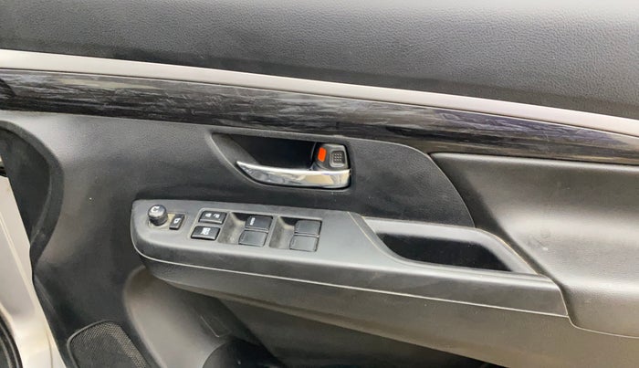 2021 Maruti XL6 ZETA MT, Petrol, Manual, 35,125 km, Driver Side Door Panels Control