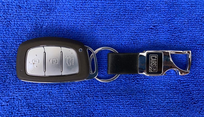 2022 Hyundai VENUE SX 1.2 PETROL, Petrol, Manual, 5,179 km, Key Close Up