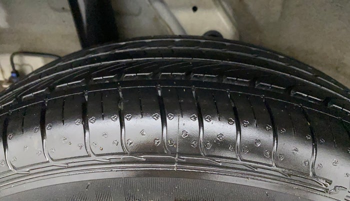 2022 Hyundai VENUE SX 1.2 PETROL, Petrol, Manual, 5,179 km, Right Rear Tyre Tread