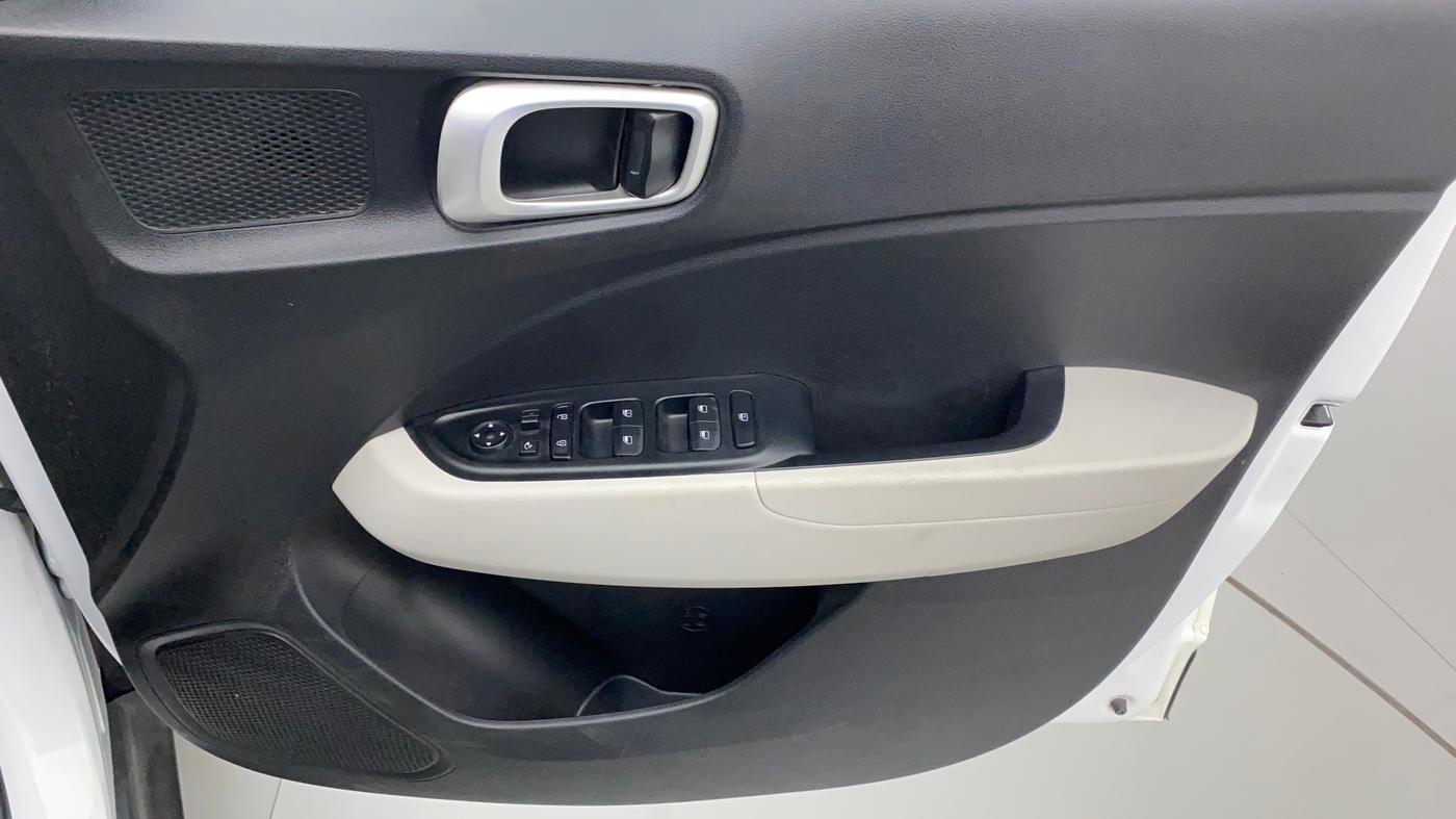 2022 Hyundai VENUE SX 1.2 PETROL, Petrol, Manual, 5,179 km, Driver Side Door Panels Control