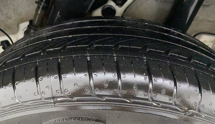 2022 Hyundai VENUE SX 1.2 PETROL, Petrol, Manual, 5,179 km, Left Rear Tyre Tread