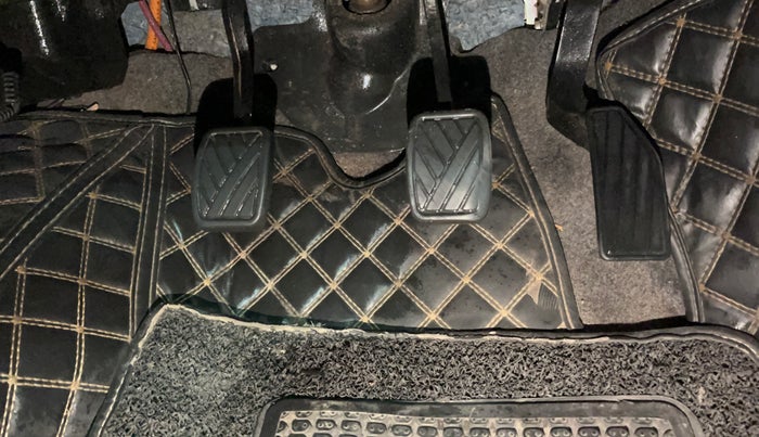 2017 Maruti Celerio VXI, Petrol, Manual, 42,645 km, Pedals