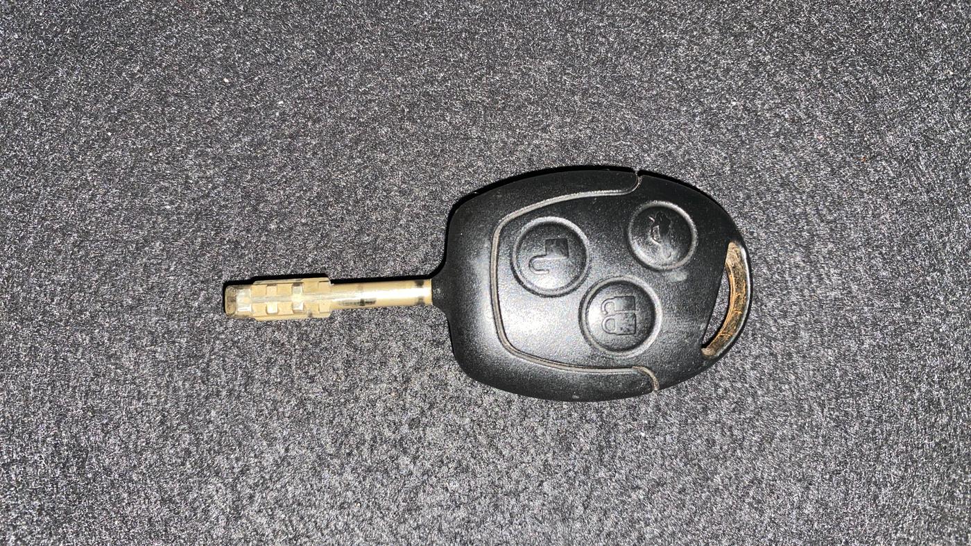2014 Ford Figo EXI 1.2 PETROL, Petrol, Manual, 14,010 km, Key Close Up