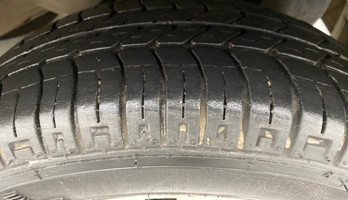 2012 Hyundai Eon ERA, Petrol, Manual, 50,099 km, Left Rear Tyre Tread