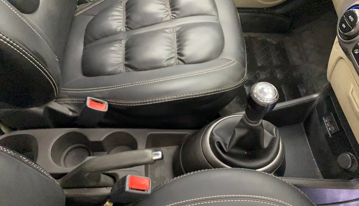 2012 Hyundai i20 SPORTZ 1.2, Petrol, Manual, 89,094 km, Gear Lever